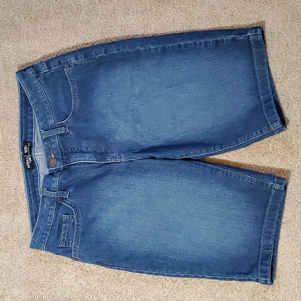 Riders Mid Rise Bermuda Shorts Size 8M Blue Denim - Picture 1 of 8